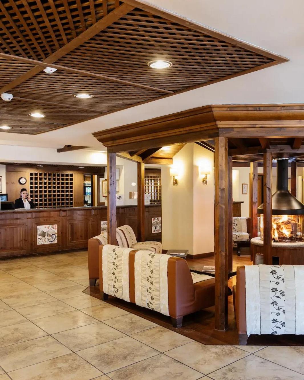 Hotel Alaska Cortina Cortina dʼAmpezzo Dış mekan fotoğraf